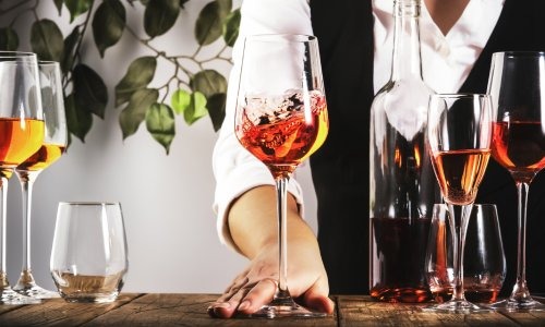 希加莱斯产桃红酒歌咏 Cigales