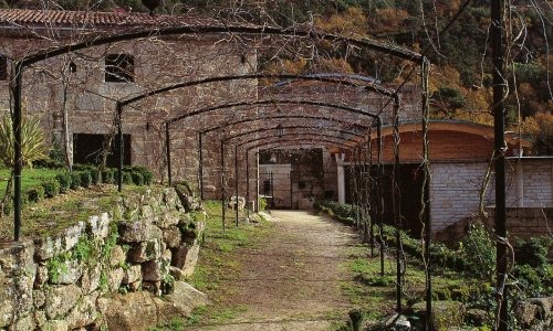 河岸地区 heandiqudexingshuaishi